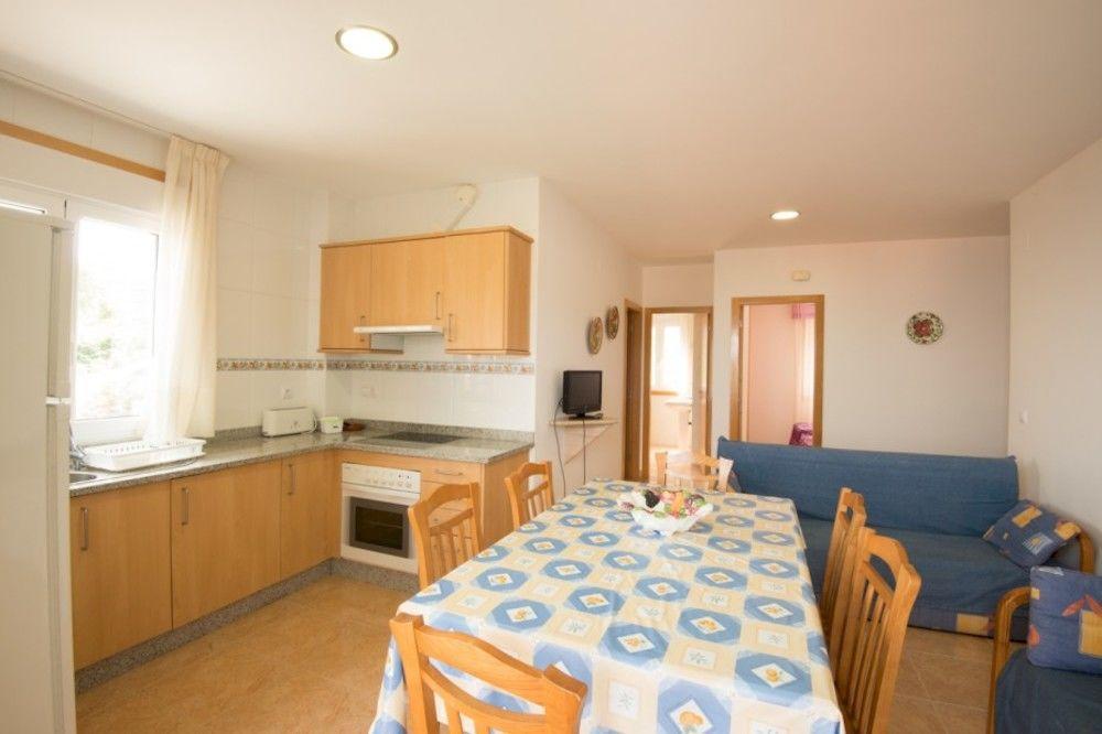 Apartamentos Canada Раксо Екстериор снимка